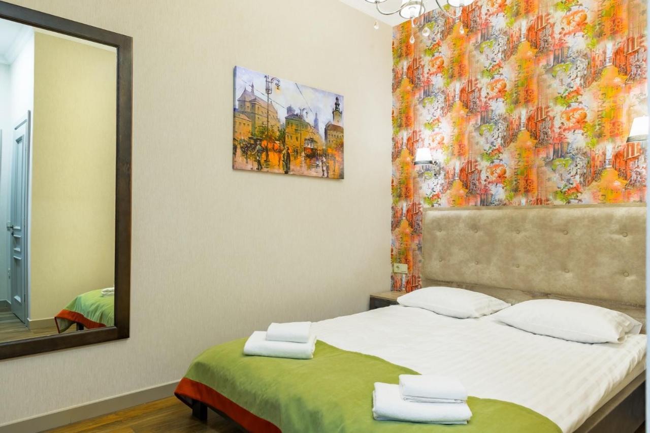 Mini Hotel Barvy Lvova On Horodotska St. Lviv Exterior foto
