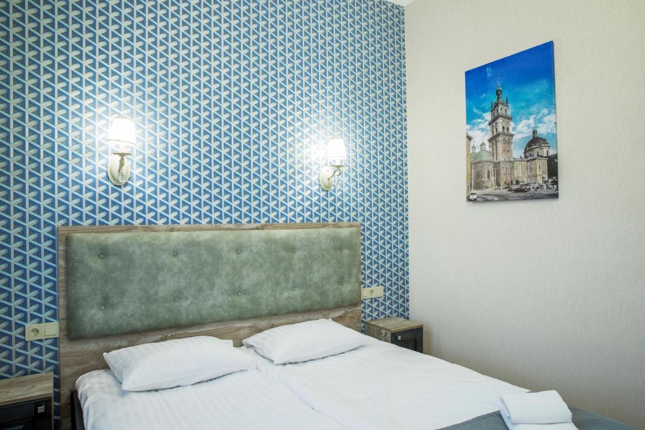 Mini Hotel Barvy Lvova On Horodotska St. Lviv Exterior foto